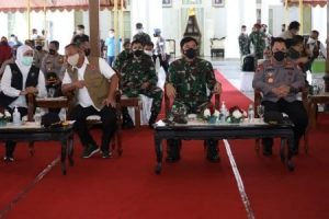 Panglima kapolri di Madura