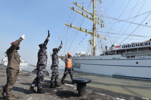 AAL keliling Indonesia