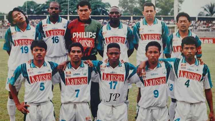 Reinold Pietersz, Kiprah Sang Legenda di Kancah Sepak Bola Indonesia 20 Reinold persebaya