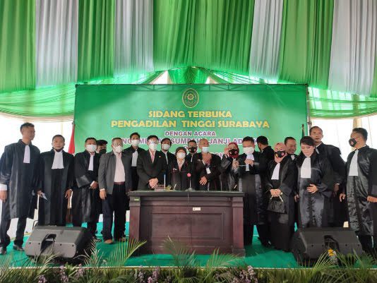 Pengadilan Tinggi Jatim Gelar Sumpah dan Lantik 29 Advokat Peradin 20 Angkat Sumpah Peradin