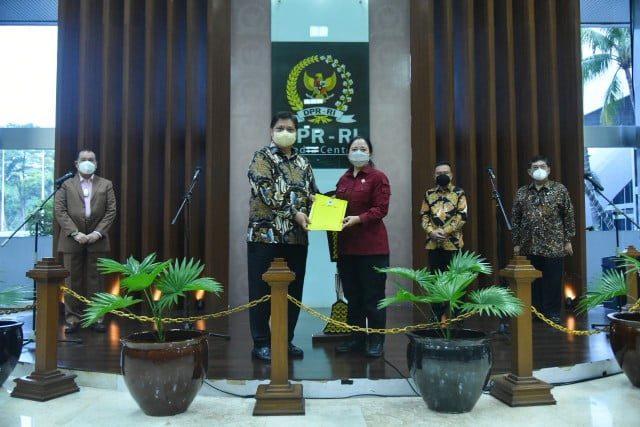 Puan Terima Surat Pergantian Azis Syamsuddin ke Lodewijk Sebagai Wakil Ketua DPR 20 dprri