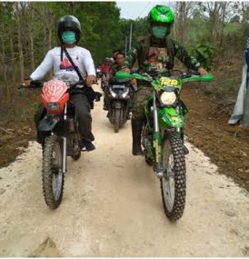 komunitas trail