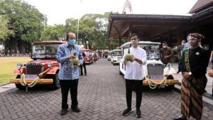 mobil listrik tahir foundation