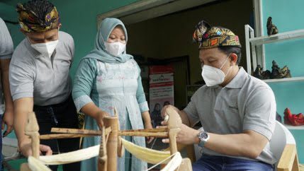 Telkom Dukung UMKM Naung Songket Naik Kelas dengan Digitalisasi 20 telkom songket