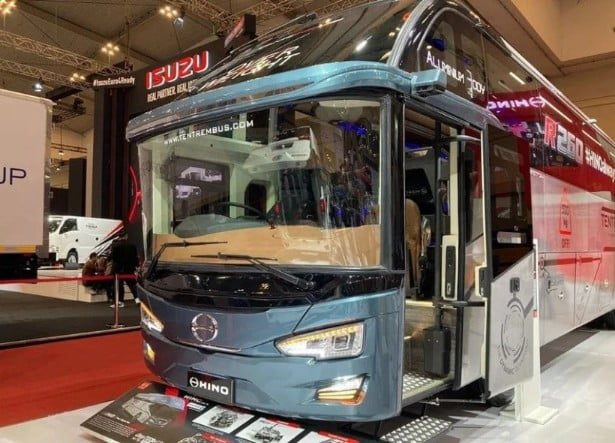 Hino bus Giias 2021