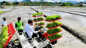 Jokowi mesin tanam padi