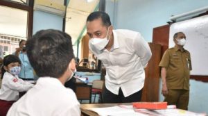 eri sekolah