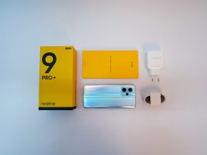 realme 9 Pro Unboxing 4 1 1392x1044 1