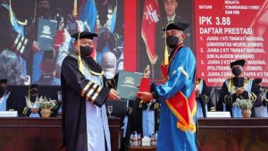 wisuda poltekad