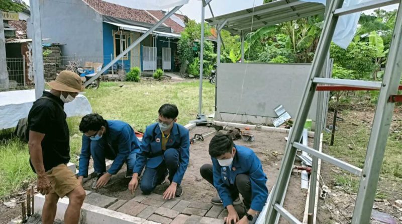 COP Mahasiswa UK Petra Bantu Masyarakat Rintis Pertanian Perkotaan 20 cop uk petra