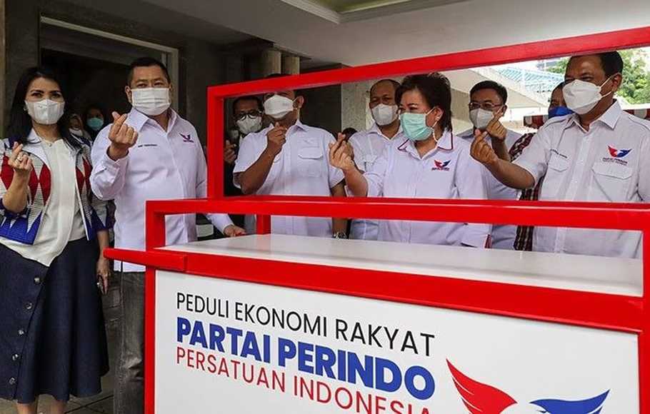 Partai Perindo Tebar Gerobak dan Bantuan Modal Usaha 20 perindo gerobak
