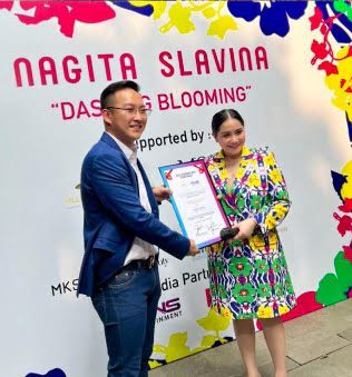 Nagita Slavina Bareng MCI Luncurkan Bracelet Moon Star 17 nagita fashion