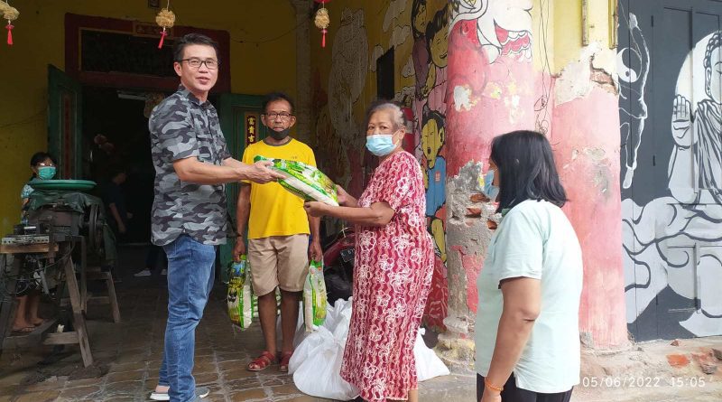 INTI Jatim Bagi Sembako untuk Warga Pra Sejahtera Tambak Bayan 20 IMG 20220506 WA0008 compress90 800x445 1