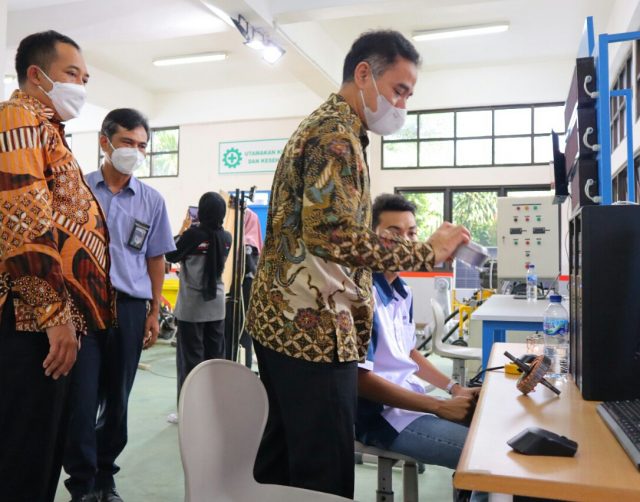 PT INKA Gandeng D-Tech, SMK dan PNM 20 inka pendidikan
