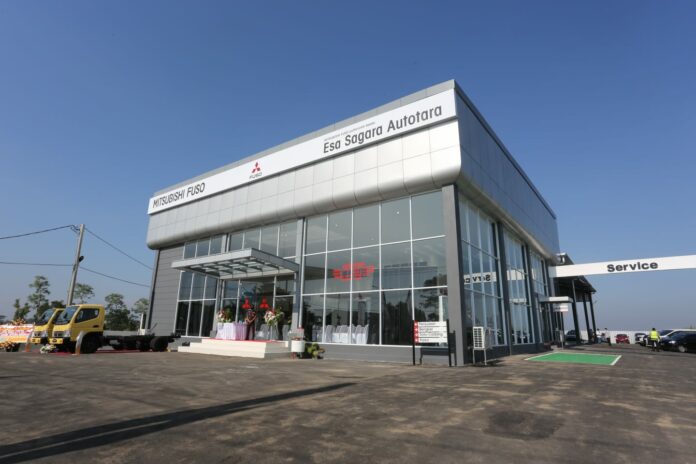 Perluas Pasar di Jawa Barat, Dealer Fuso Esa Sagara melakukan relokasi 20 Showroom PT. Esa Sagara Autotara 696x464 1