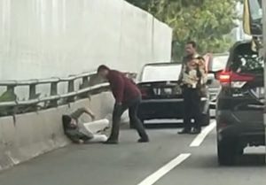 medium 849C184E F3EF 4F4B A29C 3CB6985902E7