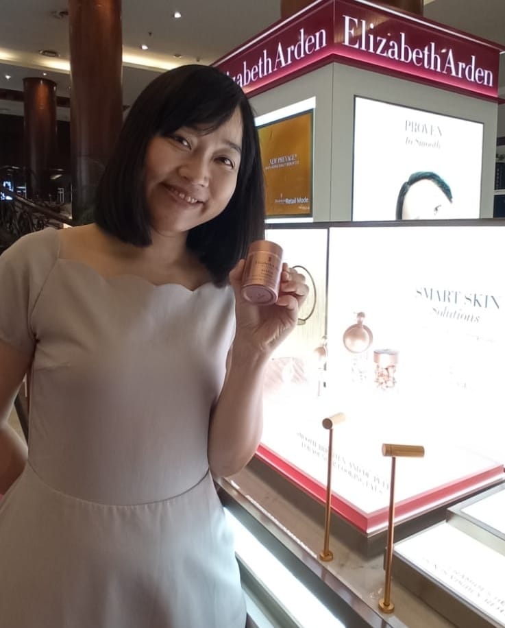 Elizabeth Arden Padukan Ceramide dan Retinol bagi Peremajaan Kulit Area Mata 20 20220722 221857 13