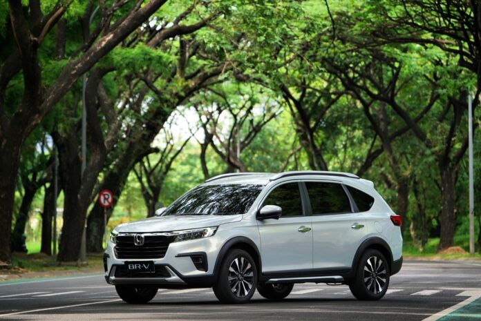 All New Honda BR V 07 696x465 1