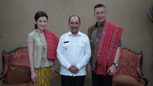 Philip dan istri bersama walikota kupang