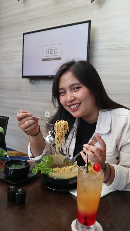 Sajian Idaman dan Ramah di kantong ala Hotel Neo Gubeng Surabaya 20 mie mangkok Neo Gubeng