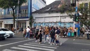 Walikota Eri Cahyadi Izinkan Tunjungan Fashion Week 24 pdip jatim 220728 tunjungan fw 1