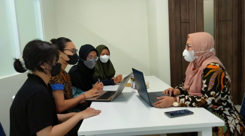 INOVASI Mahasiswa UNAIR Buat Artificial Meniskus 800x445 1