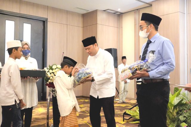 Aston Inn Gresik dan Gressmall Peringati Maulid Bersama Anak Yatim 20 Aston inn gresik peringati Maulid Nabi