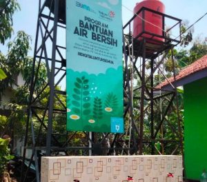 Telkom bangun sarana air bersih