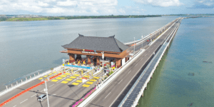 dukung presidensi g20 indonesia 2022 plts di jalan tol bali mandara resmi beroperasi