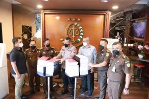 polisi serahkan berkas kanjuruhan