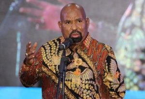 Lukas Enembe Antara