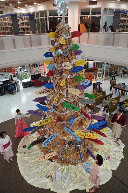 Worldwide Christmas Tree Tandai Awal Perataan Natal di UK Petra 20 IMG 20221213