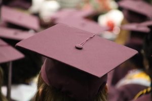 wisuda toga sarjana pixbay