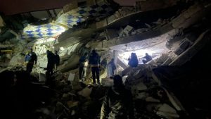 gempa di turki CNN 750x422 1