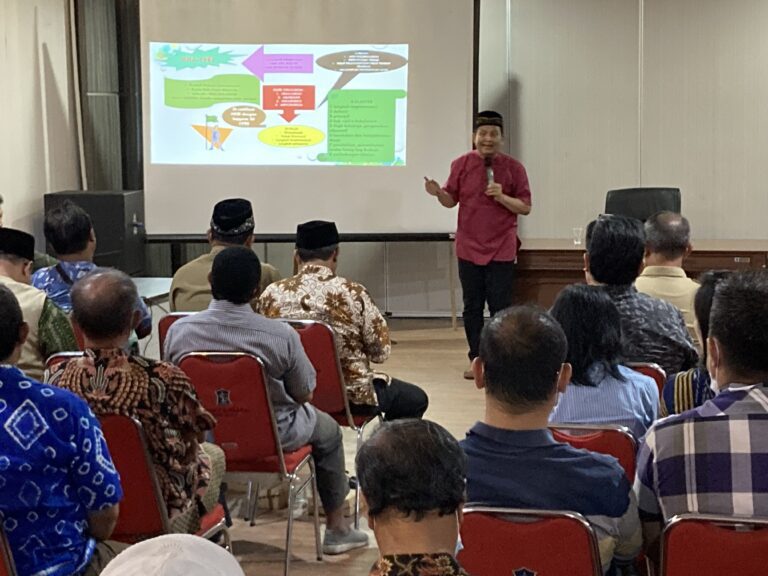 Pemkot Surabaya Gelar Seminar Konvensi Hak Anak untuk Pengurus Rumah Ibadah 20 IMG 1802 1 768x576 1