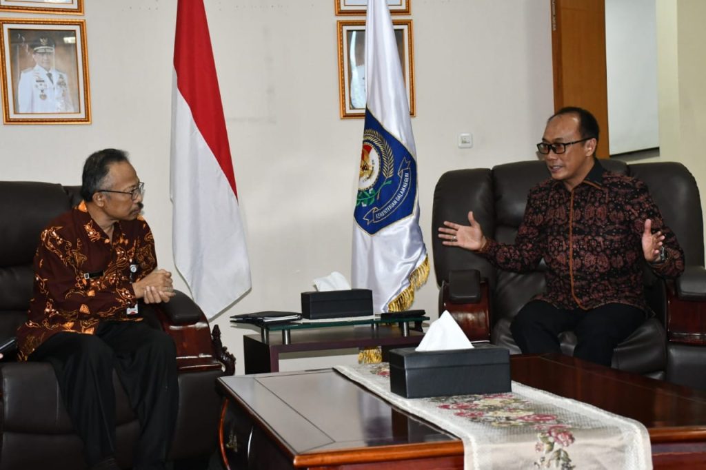 Bahas Pilkades Majene, PJ Gub Sulbar Temui Dirjen Bina Pemdes, Kemendagri 20 IMG 20230622 WA0045