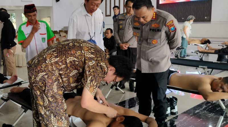 Sejumlah Perkumpulan dan Yayasan Gelar Bakti Kesehatan Bersama di Polrestabes Surabaya 20 IMG 20230705 WA0027 800x445 1