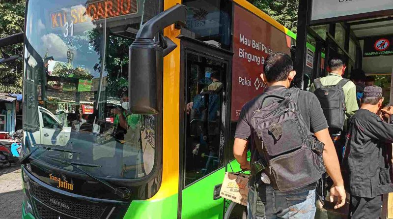 bus trans jatim