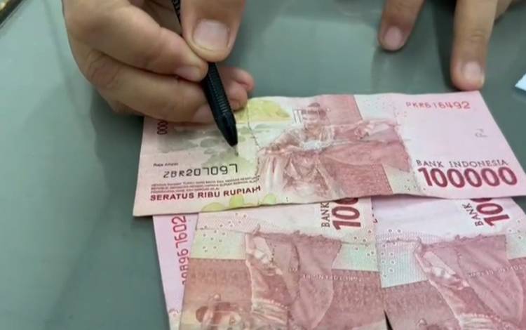 Bank Indonesia Imbau Masyarakat Waspadai Peredaran Uang Mutilasi 20 uang mutilasi