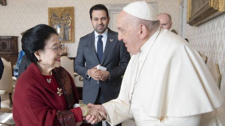KWI Rilis Daftar Nama-nama Panitia Kunjungan Paus Fransiskus ke Indonesia 20 Megawati Bertemu Paus