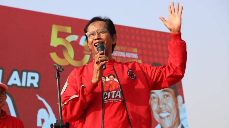 DPRD Surabaya Bahas Raperda Ekonomi Kreatif 20 Adi Sutar