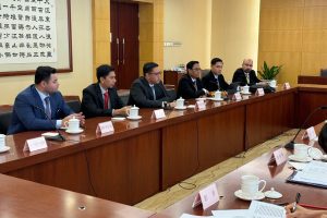 delegasi parlemen golkar saat berkunjung ke tiongkok menghas l13u