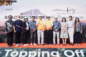 topping off Alana Yogya