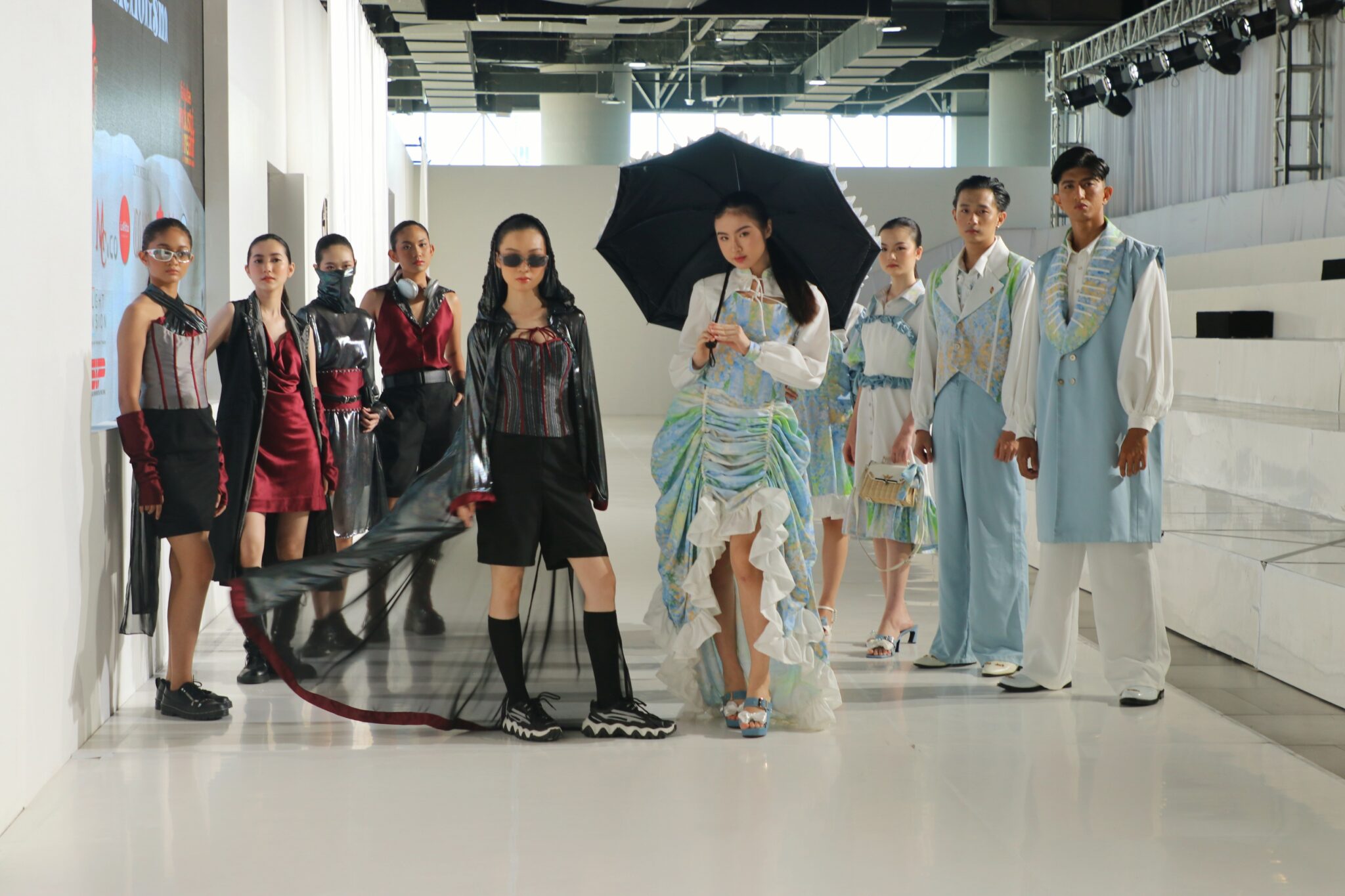 FIK Ubaya 2024 Gelar Graduation Show Berkonsep Internasional 20 Graduation FIK Ubaya