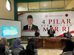 Mufti Anam Empat Pilar