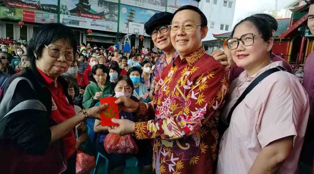 YHMCHI bersama Donatur Bagikan 1.600 Angpao Imlek untuk Warga Tionghoa Prasejahtera Surabaya 20 imlek angpao
