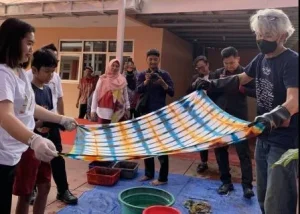 Midtown Ajak Disabilitas Buat Shibori