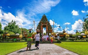 Umat Hindu Rayakan Galungan dan Kuningan