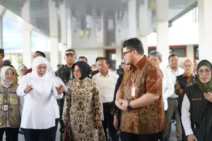 Renny Pramana kunjungi sekolah partai