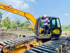 pengurukan sungai